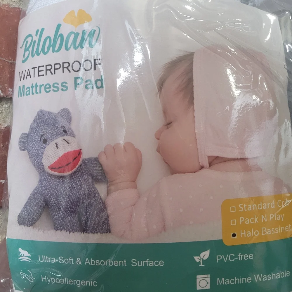 Biloban Waterproof Mattress Pad